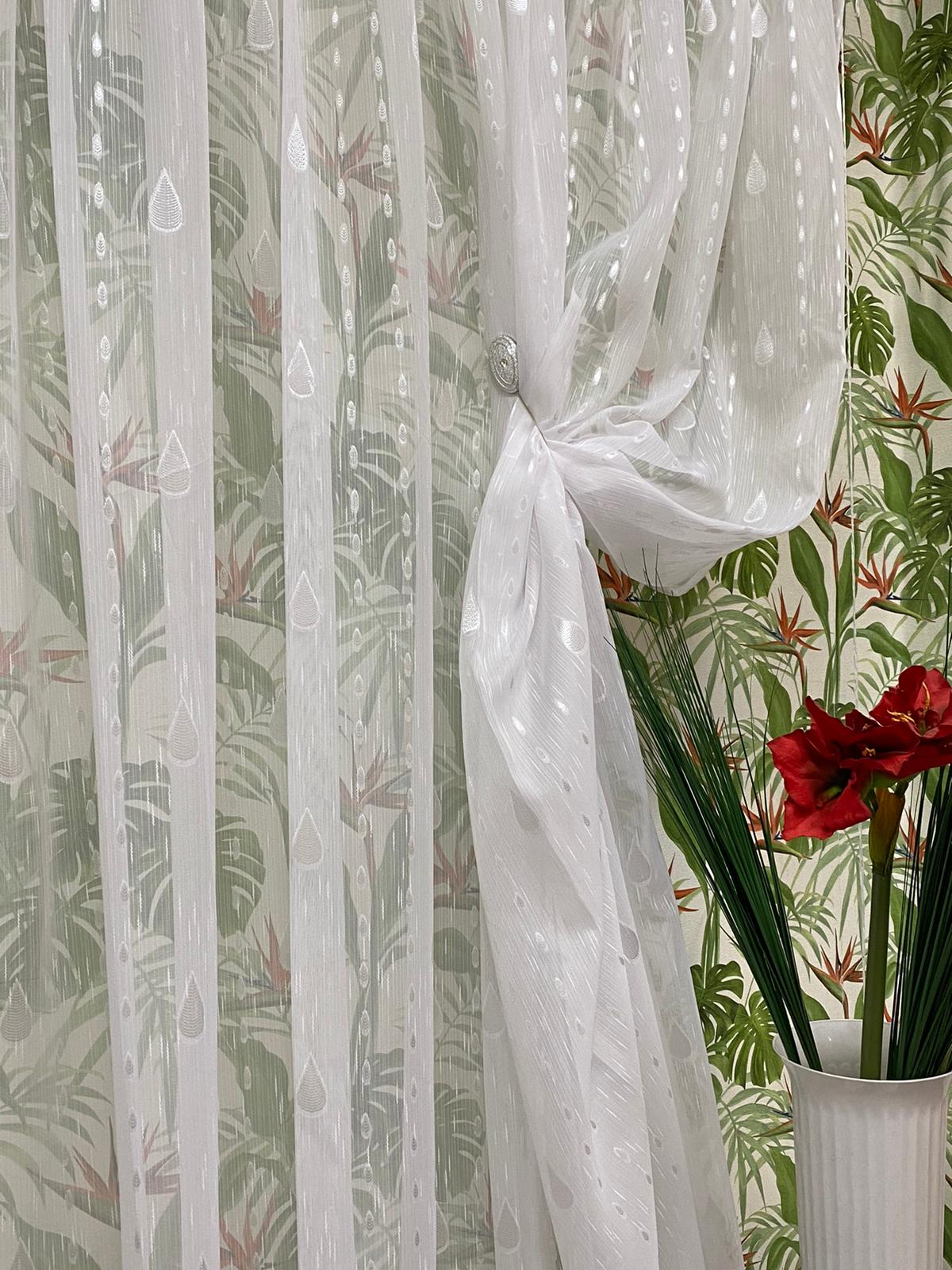Perdea alba brodata cu picaturi de ploaie albe 400x245cm, cu rejansa by Liz Line - RD1754
