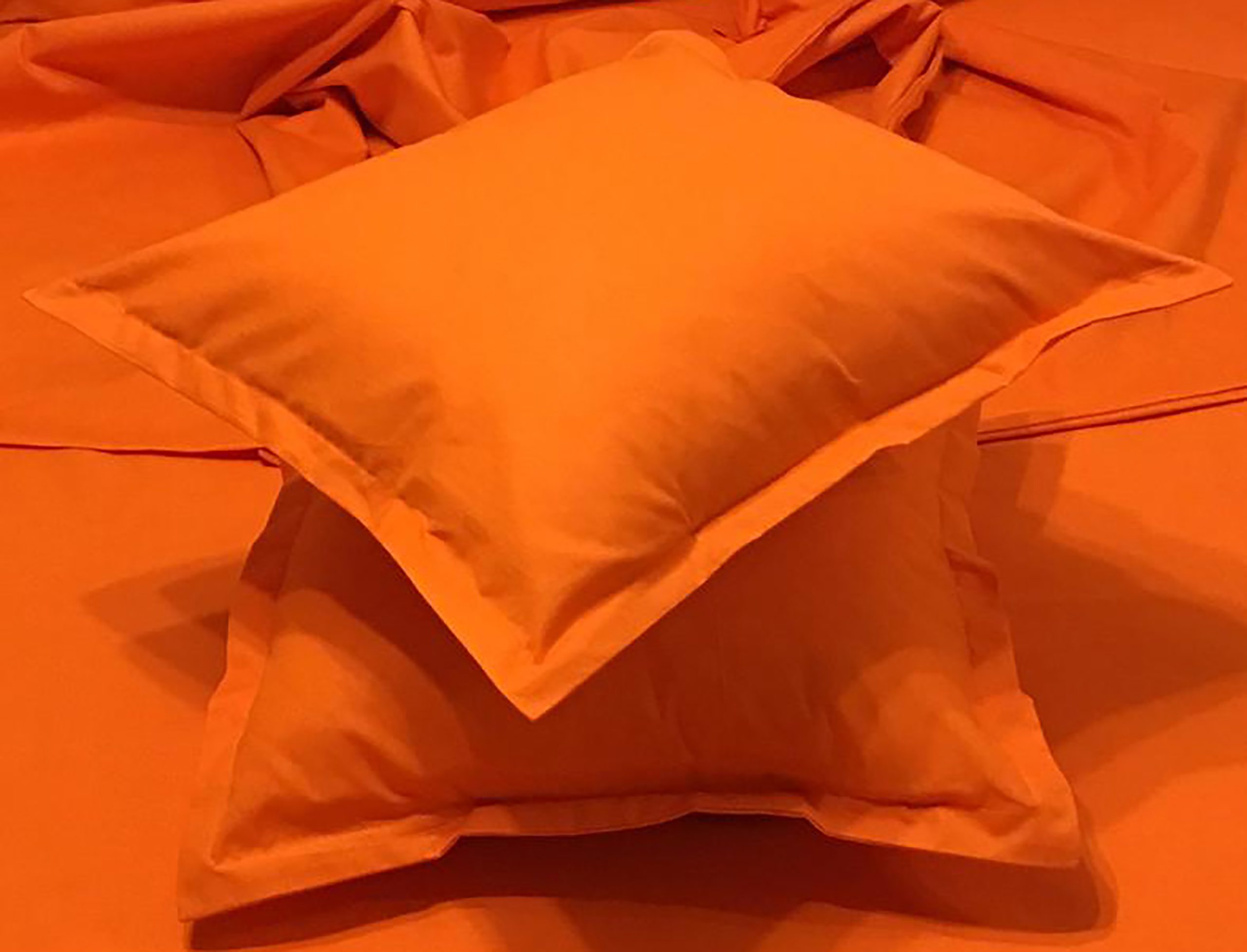 Set doua huse de perna, 70X70cm, orange, din colectia „Monocrom” din bumbac ranforce, by Liz Line – SPR70/705